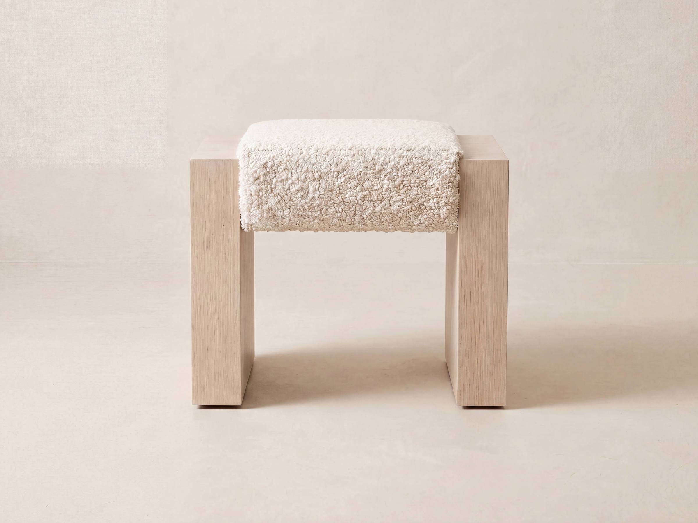 Hollywood Ottoman | Kreiss