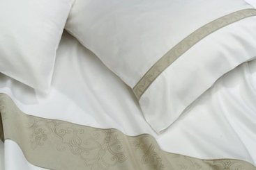 Piccione Fleur De Lis Bed Linen Collection - Kreiss Furniture